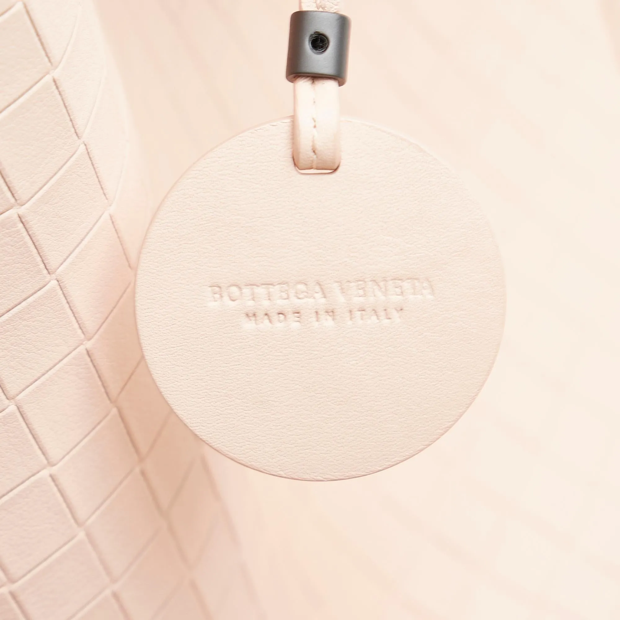 Bottega Veneta Intrecciomirage Tote (SHG-GitXlF)