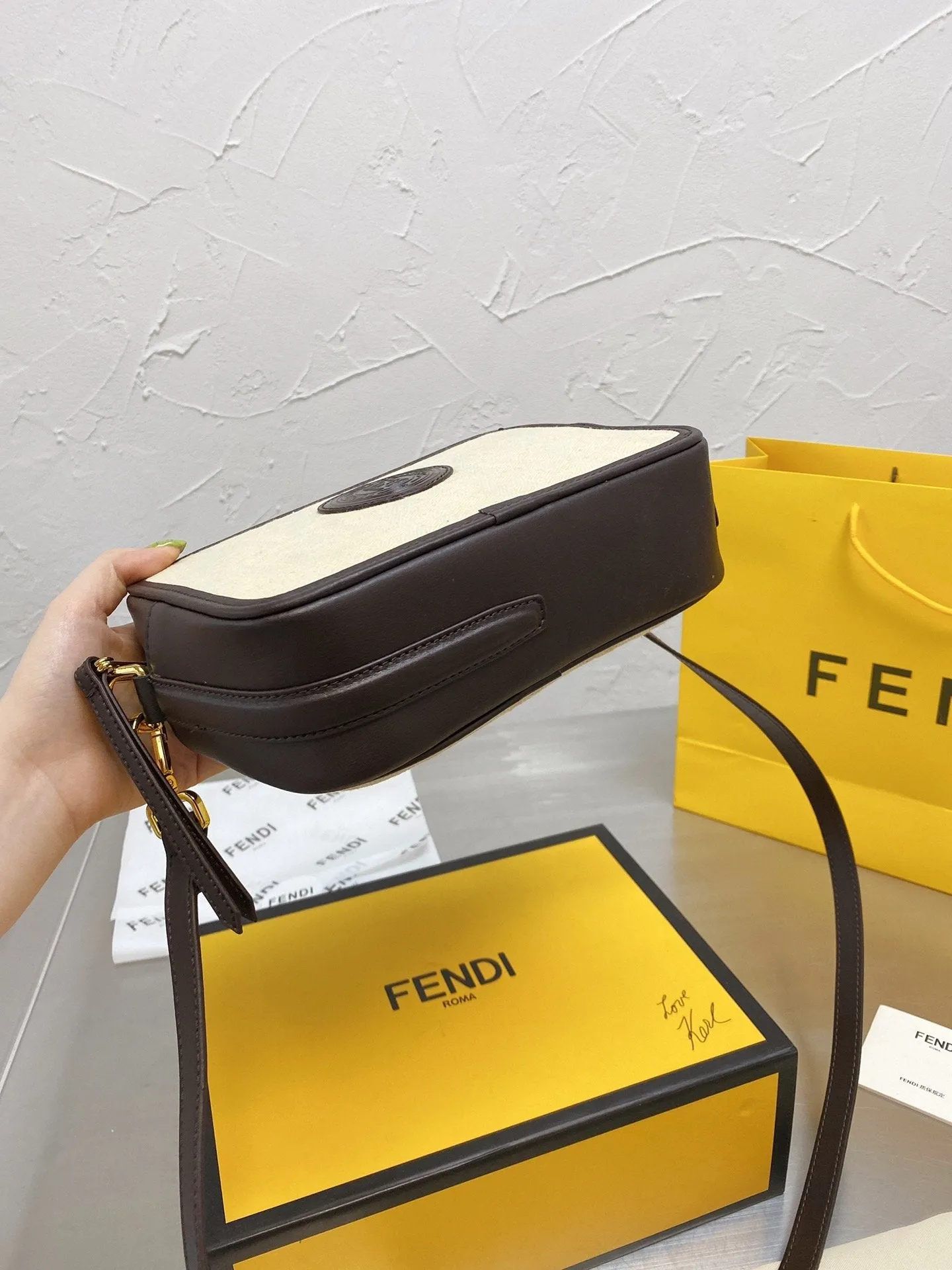 EN   Designer bags by Fendi 129