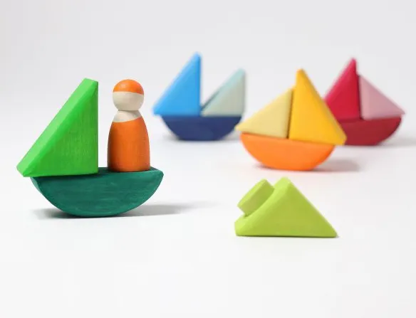 Grimm's Spiel and Holz Rolling Boats - Set of 4