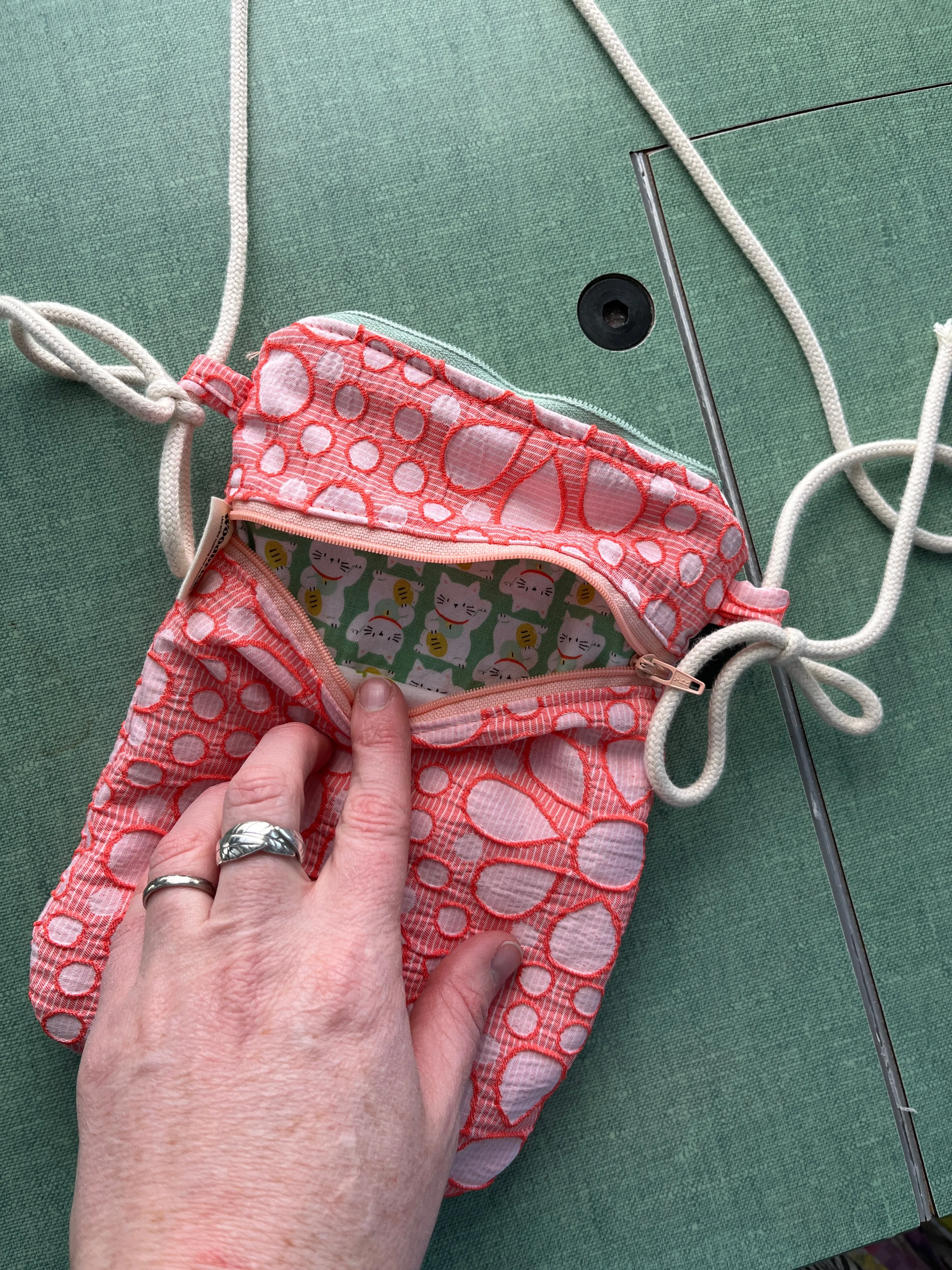 “Groovin” Loop Crossbody bag