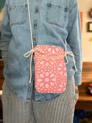 “Groovin” Loop Crossbody bag