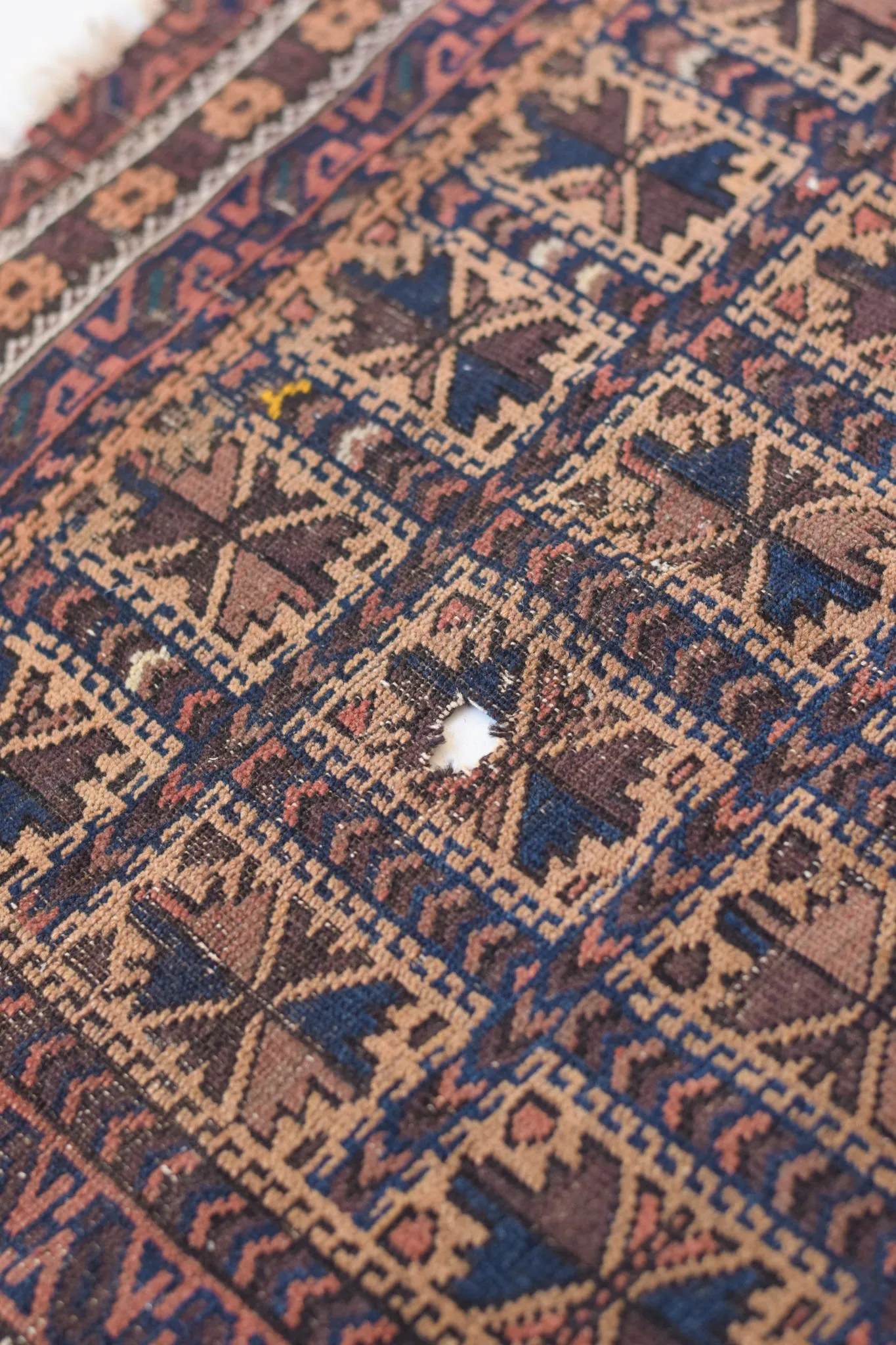 Interesting Tribal Persian - Handmade Rug