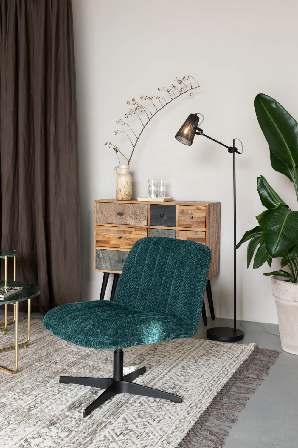 Modern Swivel Lounge Chair | DF Belmond