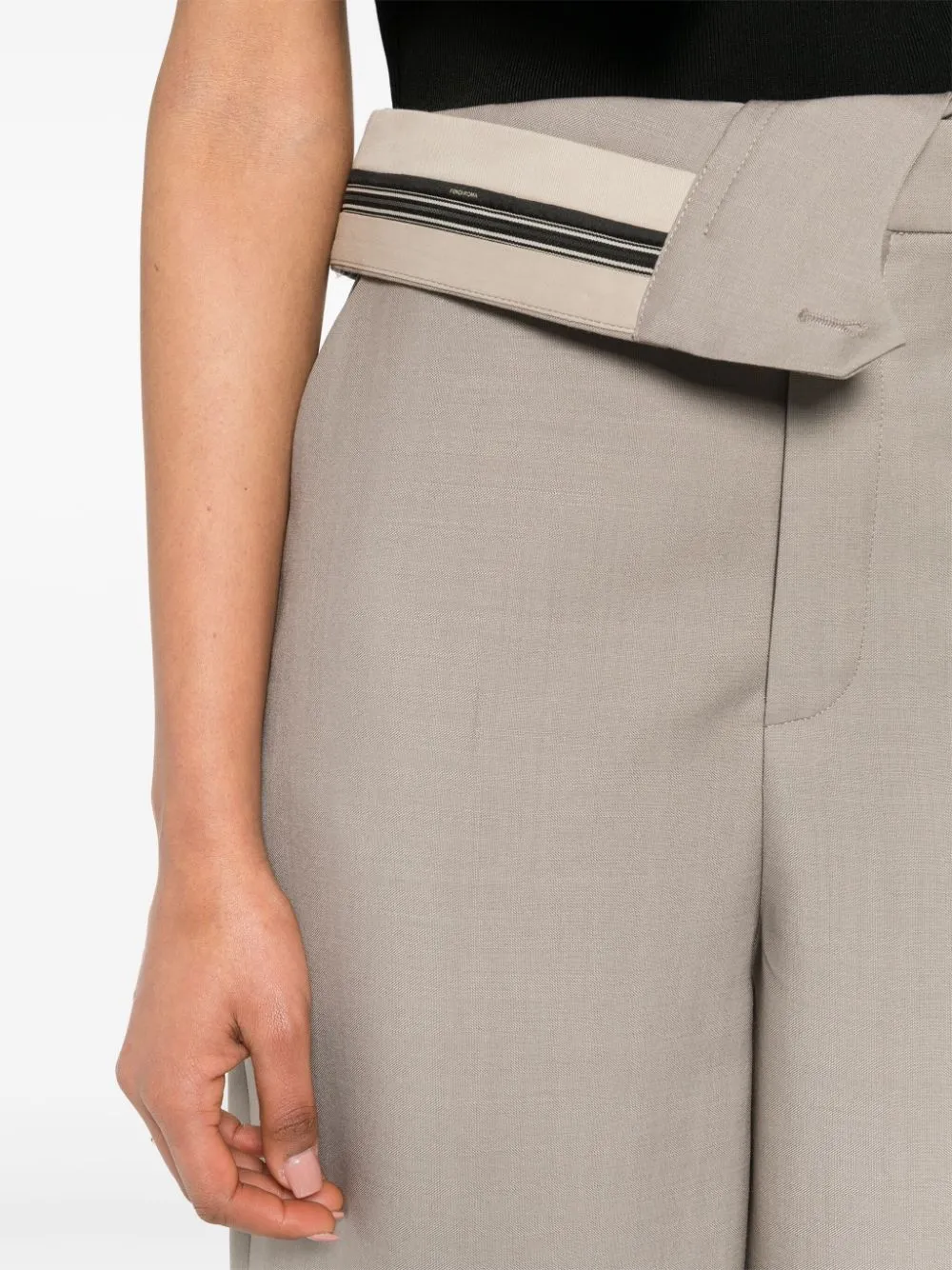 PANTALON MOHAIR TAUPE CINTURA ASIMETRICA
