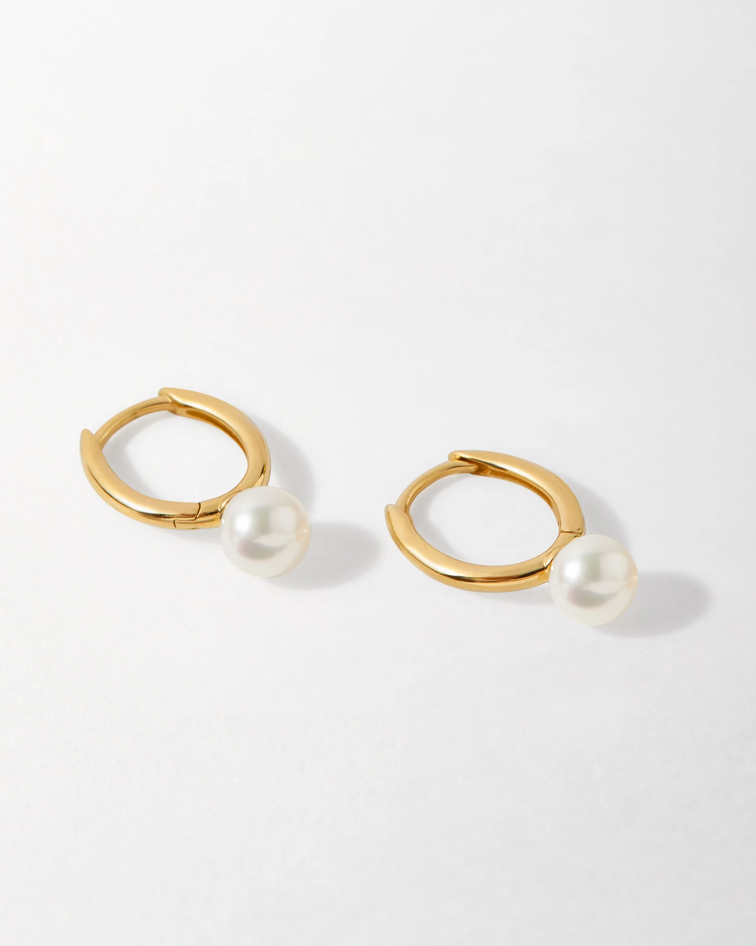 Pearl Oval Hoop Earrings