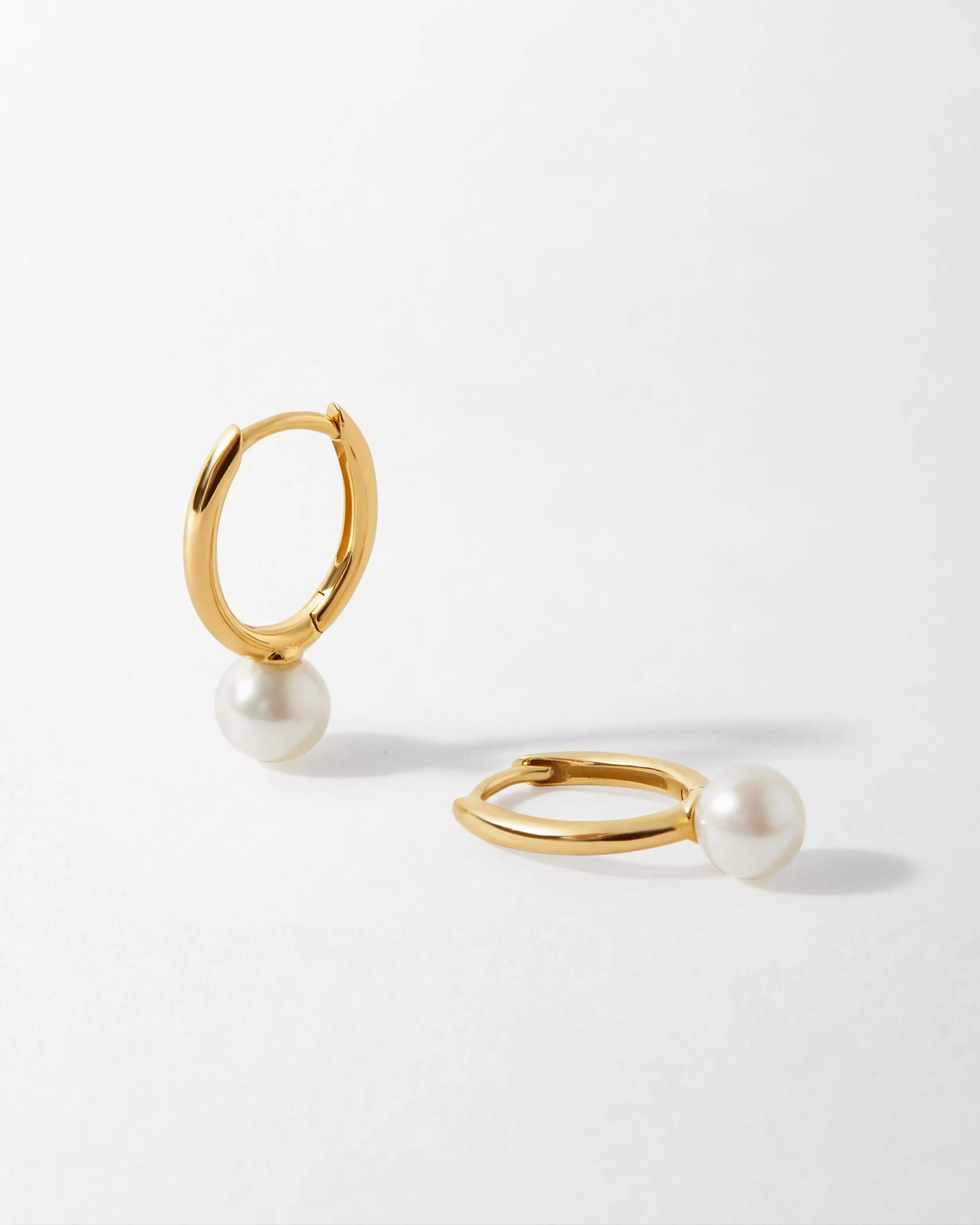 Pearl Oval Hoop Earrings