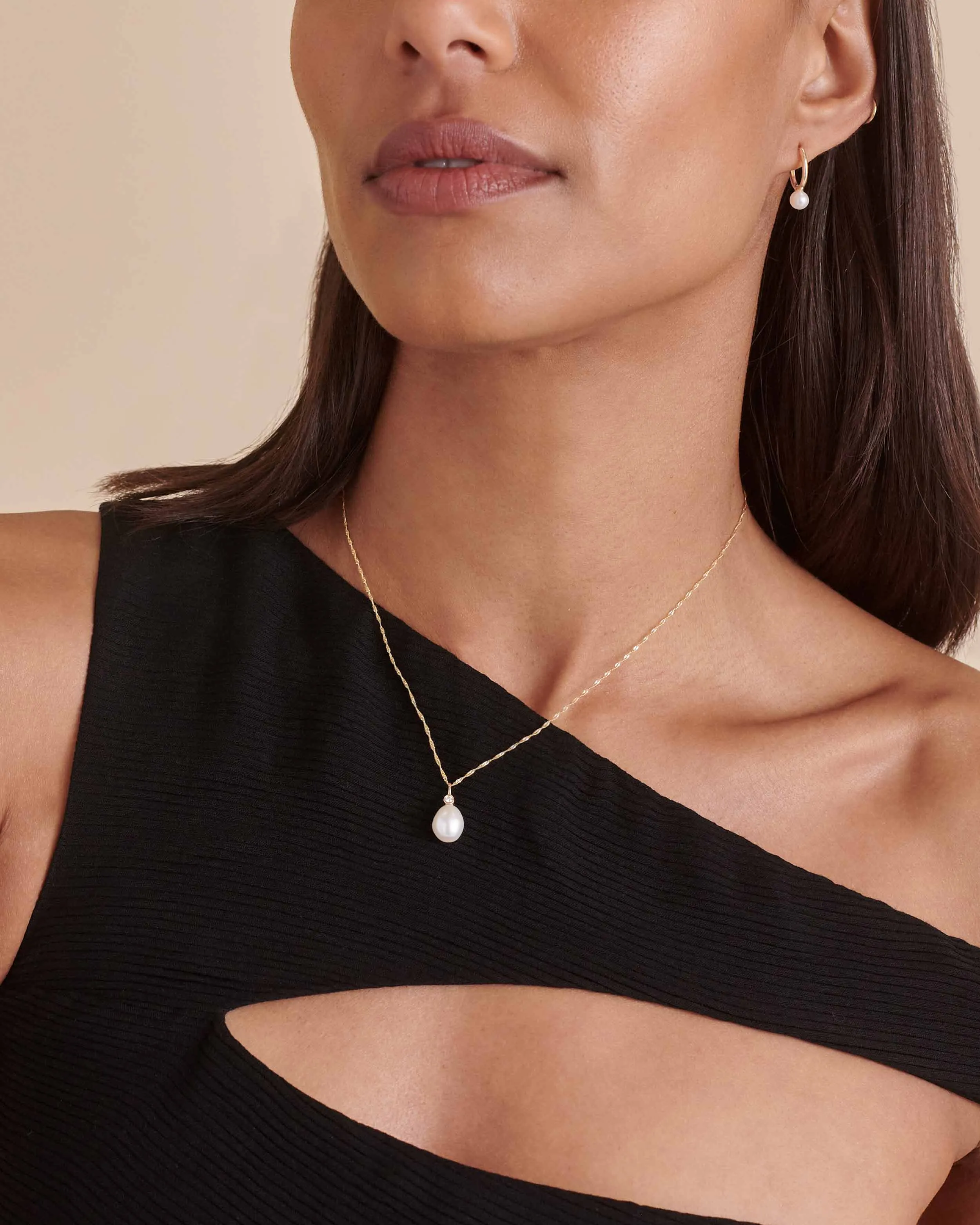Pearl Oval Hoop Earrings