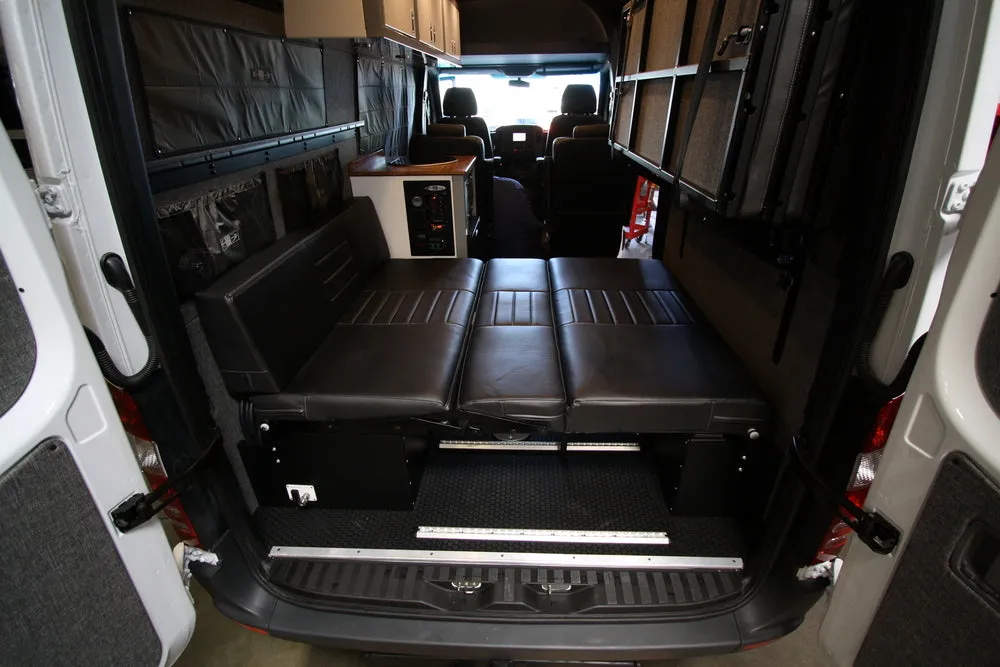 RB Touring Ensign - 144" 4x4