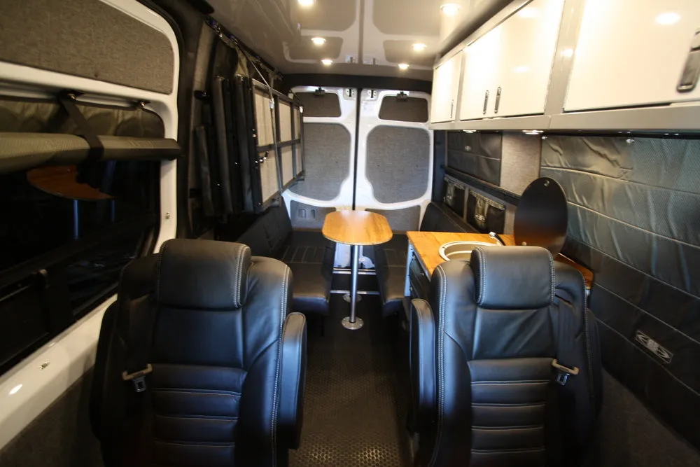 RB Touring Ensign - 144" 4x4