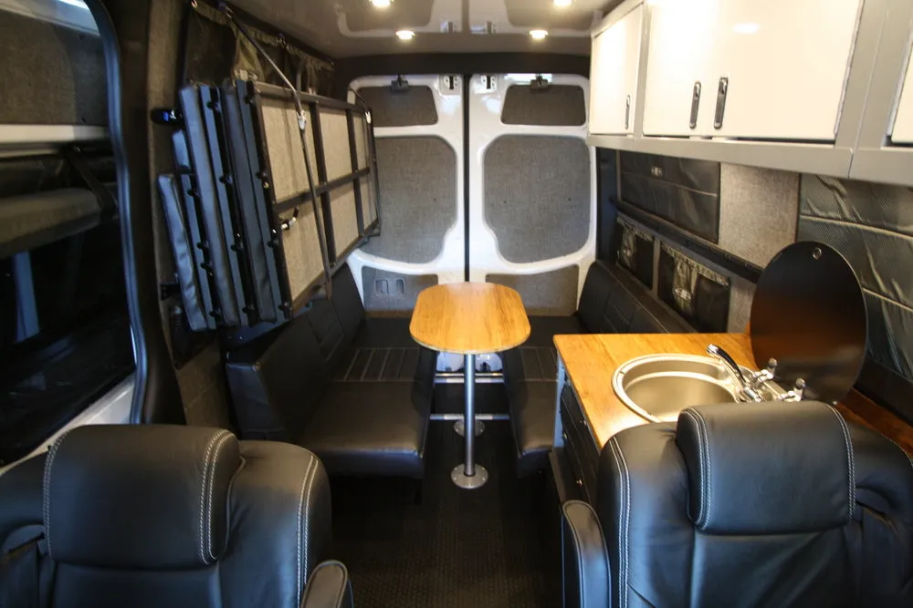 RB Touring Ensign - 144" 4x4