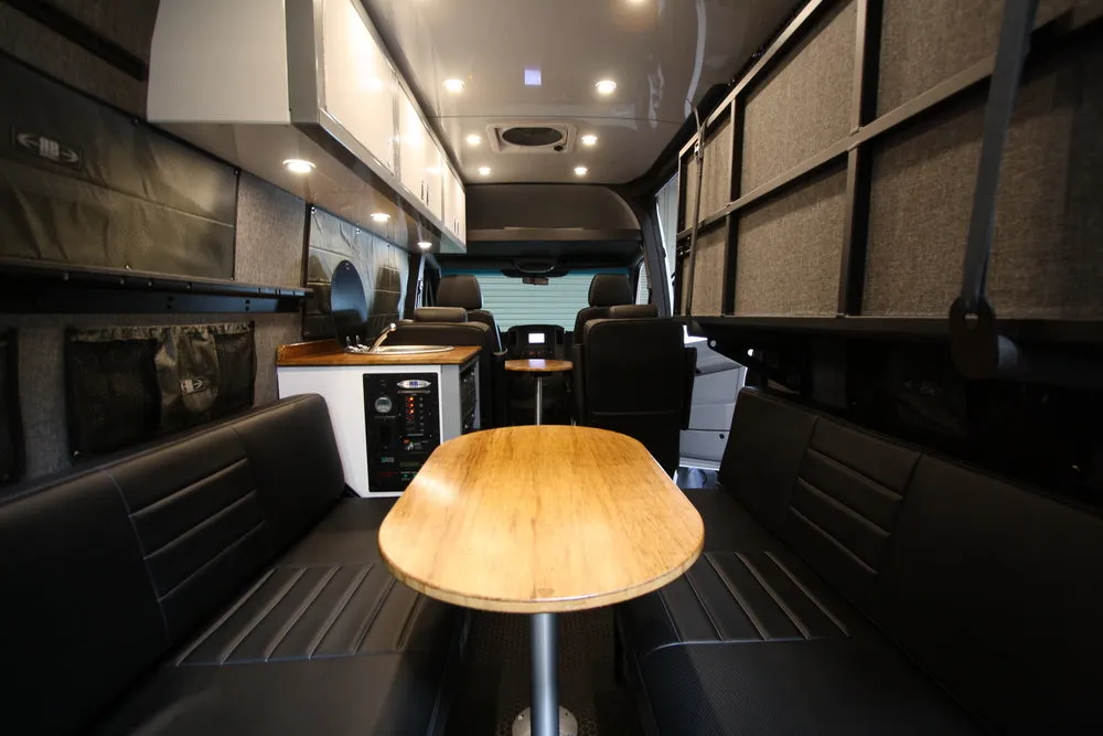 RB Touring Ensign - 144" 4x4