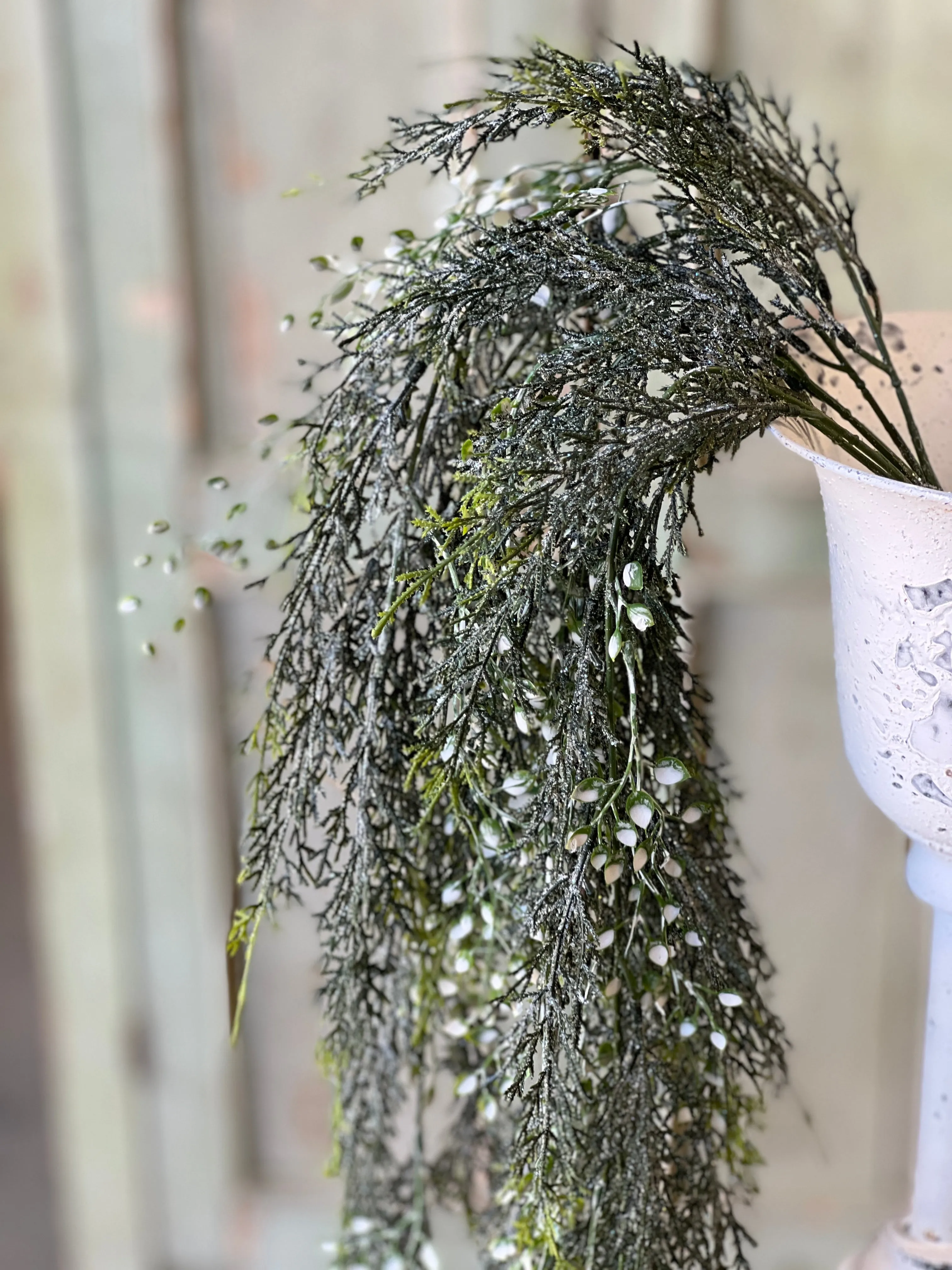 Shimmering Cedar Hanging | 32"