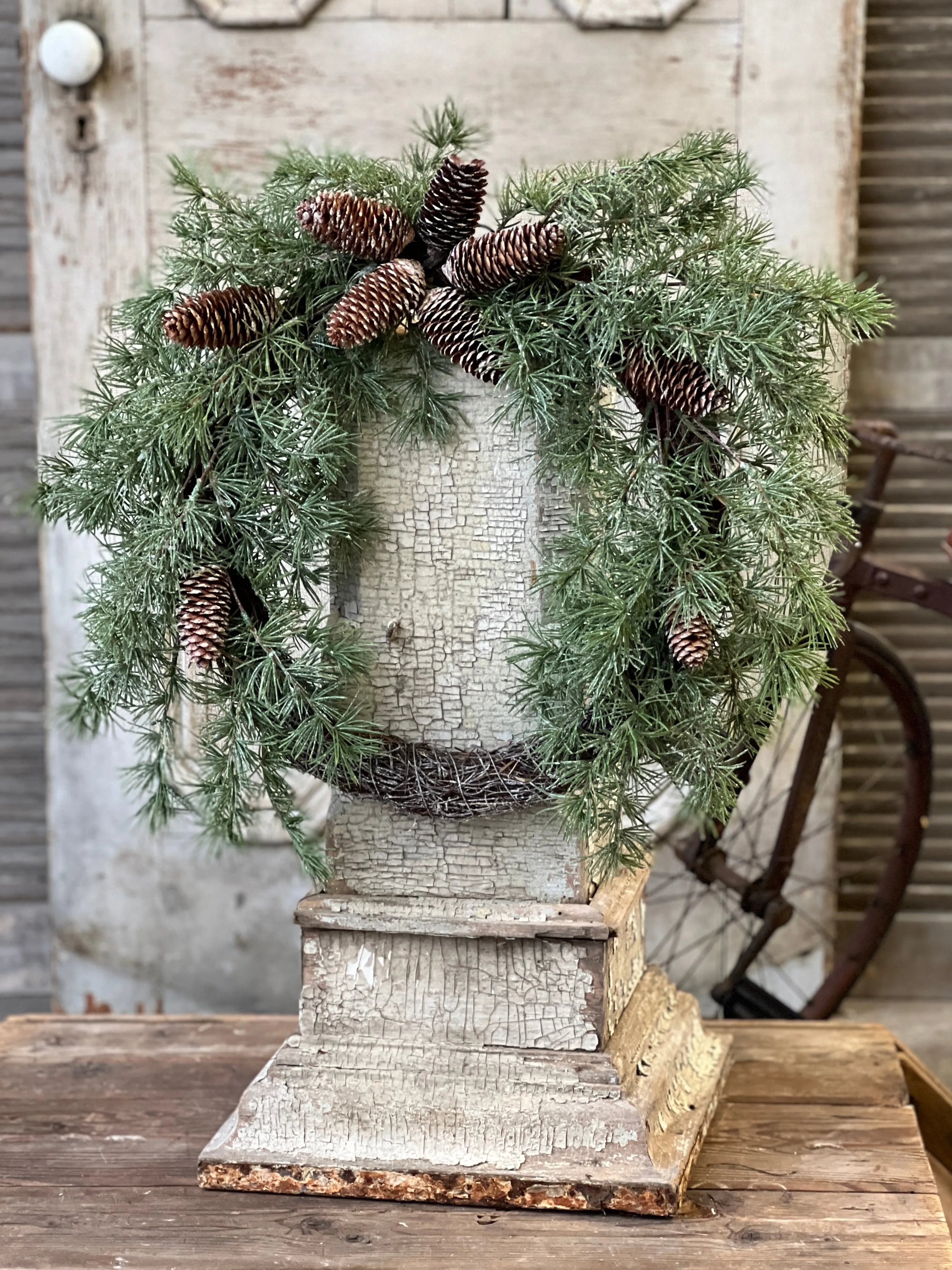 Shining Spindle Pine Wreath | 24"