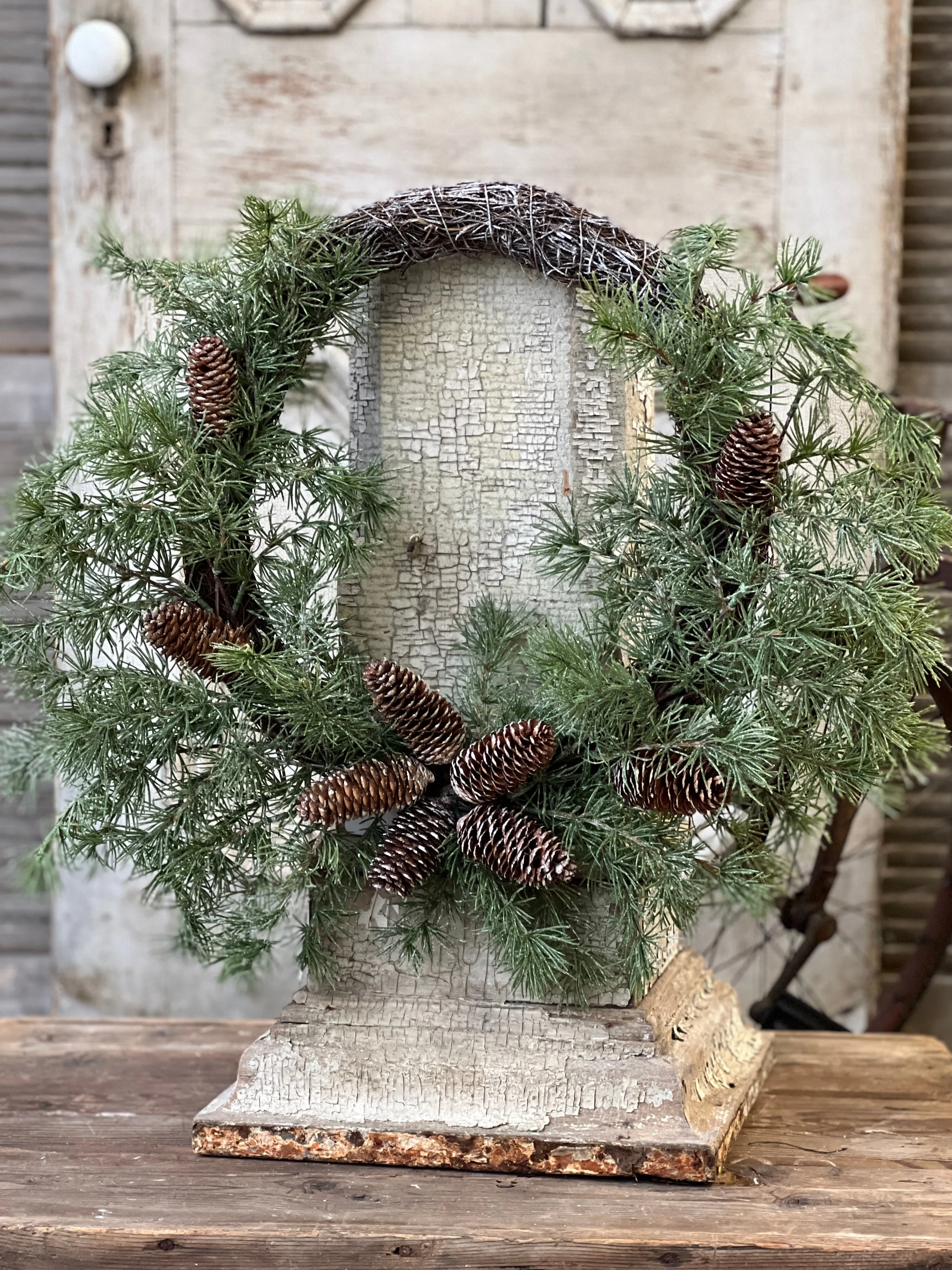 Shining Spindle Pine Wreath | 24"