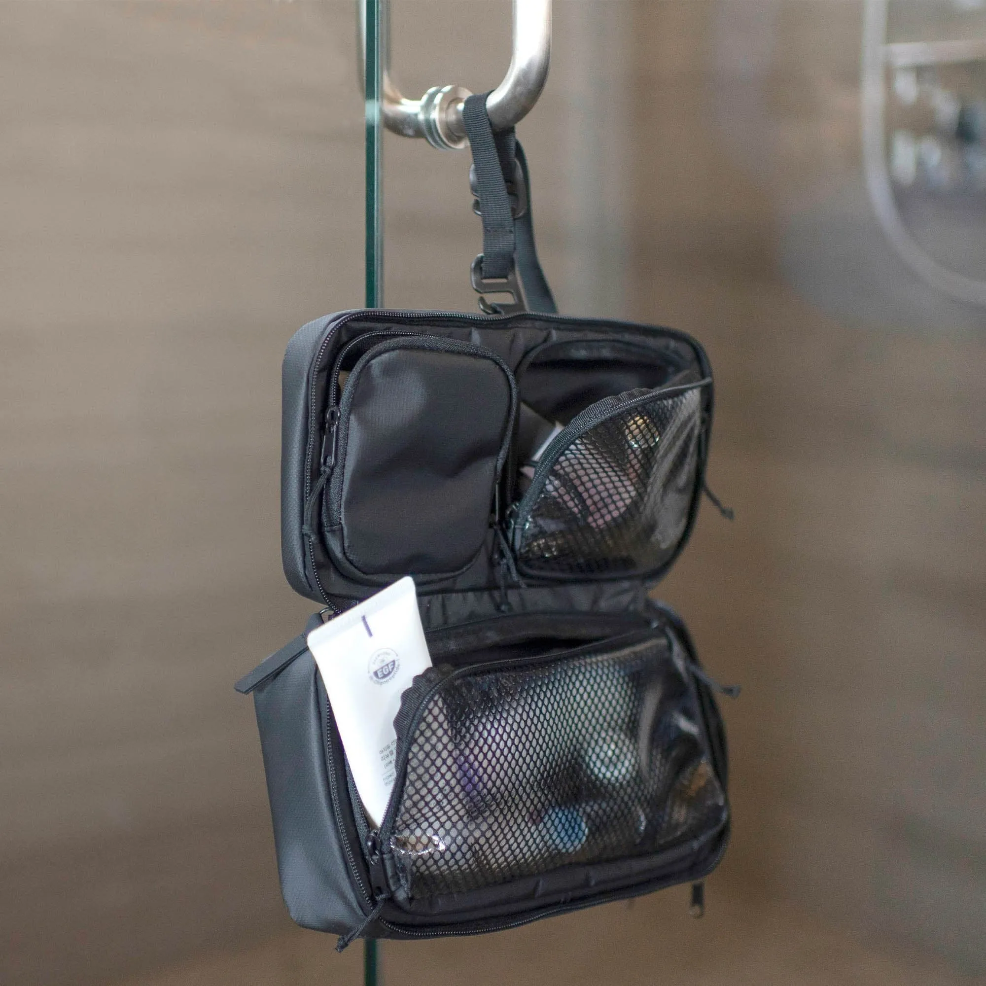 Toiletry Bag 2.0 - Lost and Found