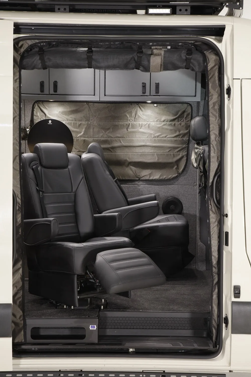 Touring Van DM - 144 4x4